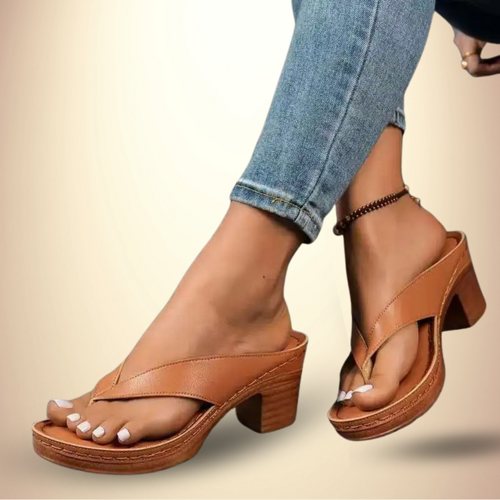 Ascend™ | Orthopedic Heeled Slipper