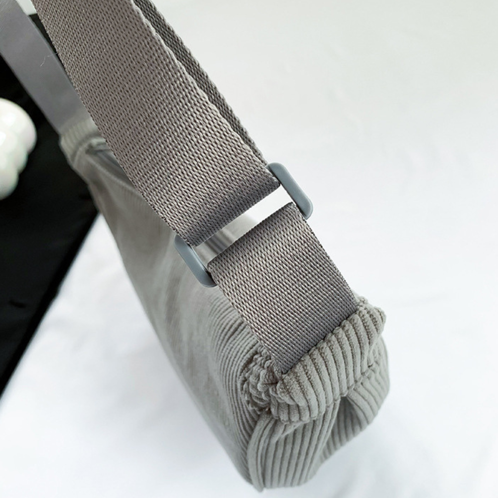 Mirea | Crossbody Belt Bag